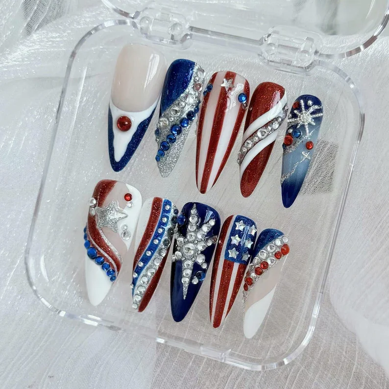 press on nails, custom press on nails, fake nails, Nails Art, stained glass nails, gold press on nails, 3d press on nails, luxury press on nails, handmade press on nails