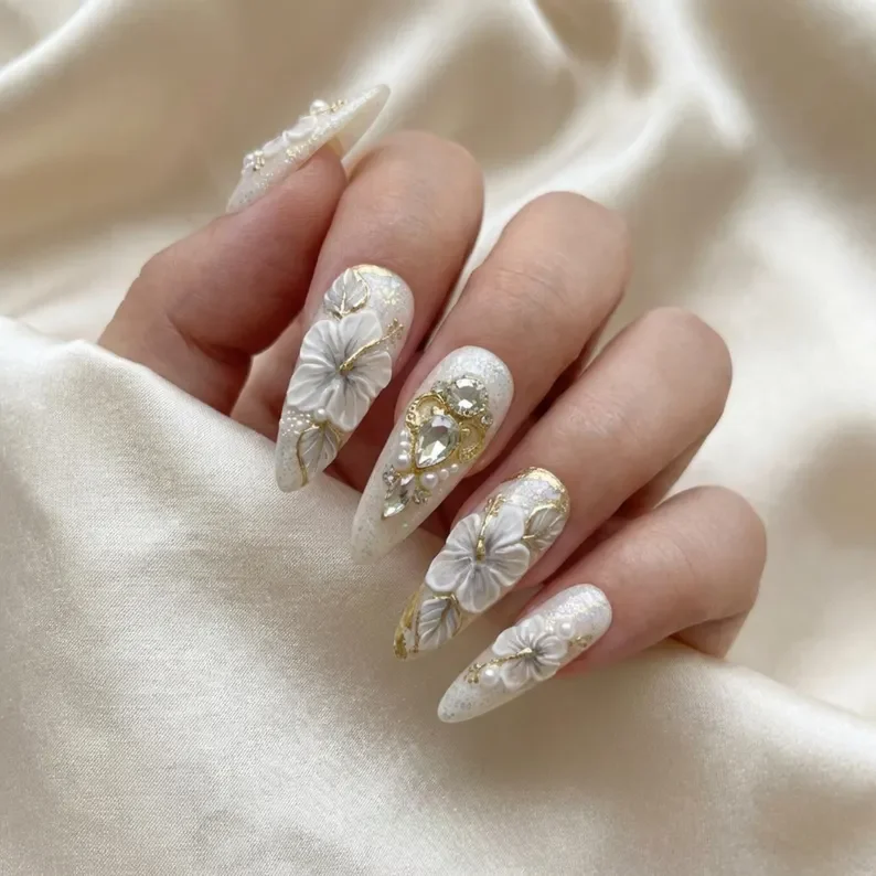 hibiscus wedding, luxury press ons, press on nails, custom press on nails, fake nails, Nails Art, stained glass nails, gold press on nails, 3d press on nails, luxury press on nails, handmade press on nails