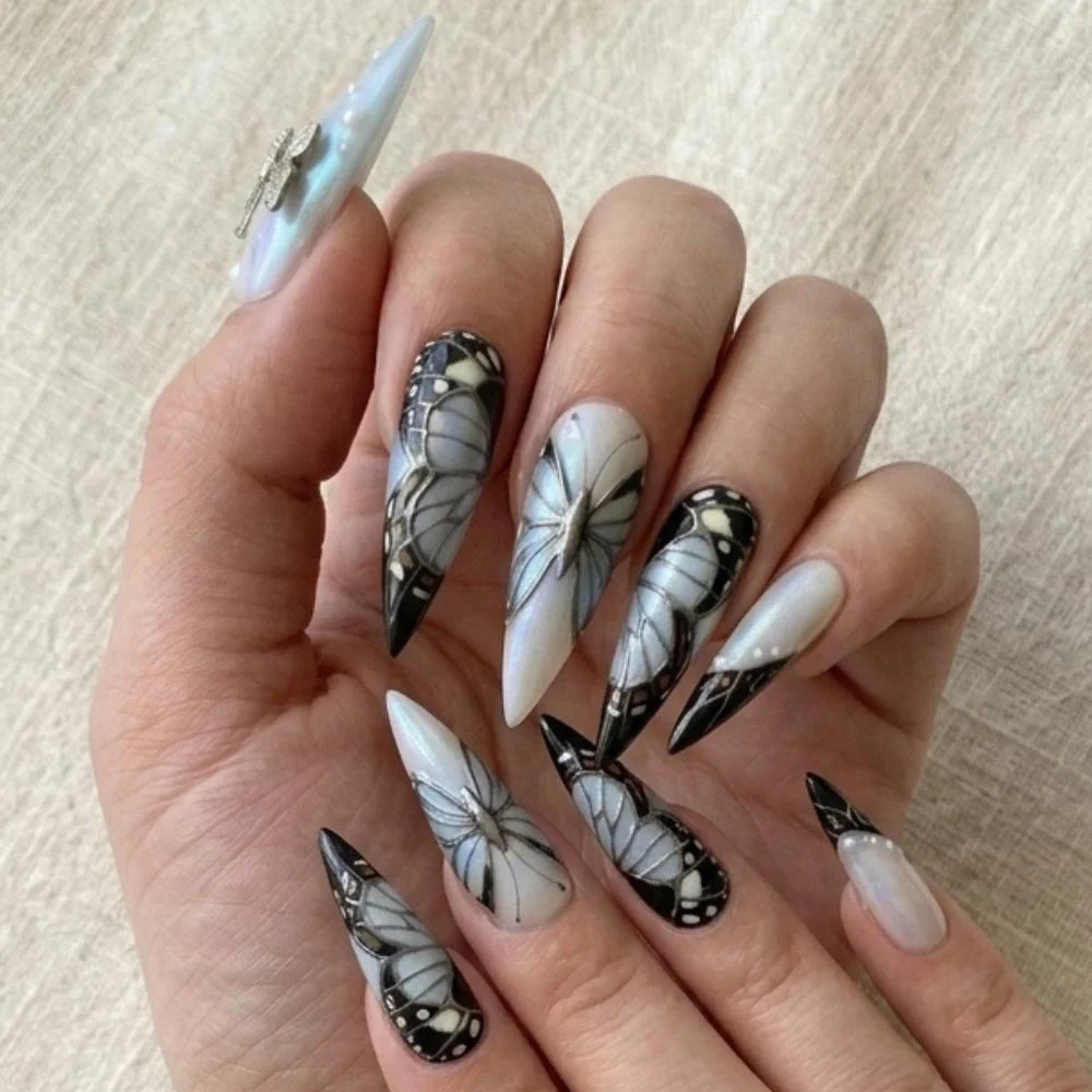press on nails, custom press on nails, fake nails, Nails Art, stained glass nails, gold press on nails, 3d press on nails, luxury press on nails, handmade press on nails