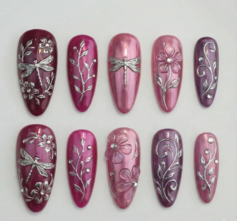 press on nails, custom press on nails, fake nails, Nails Art, stained glass nails, gold press on nails, 3d press on nails, luxury press on nails, handmade press on nails