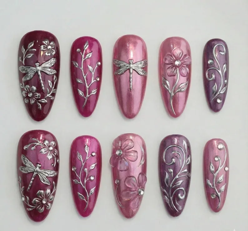 press on nails, custom press on nails, fake nails, Nails Art, stained glass nails, gold press on nails, 3d press on nails, luxury press on nails, handmade press on nails