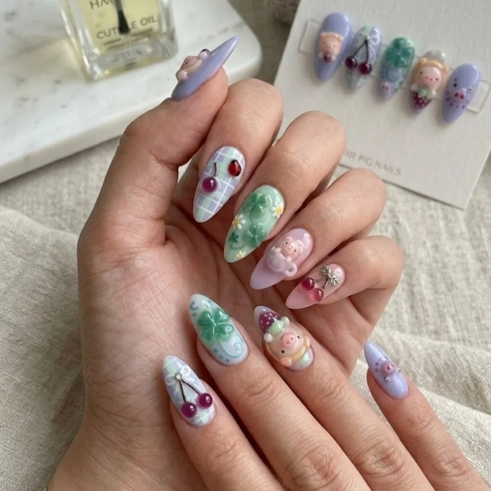press on nails, custom press on nails, fake nails, Nails Art, stained glass nails, gold press on nails, 3d press on nails, luxury press on nails, handmade press on nails