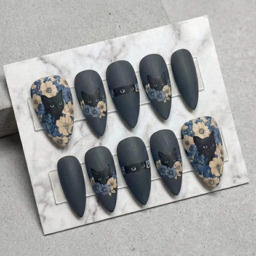 press on nails, custom press on nails, fake nails, Nails Art, stained glass nails, gold press on nails, 3d press on nails, luxury press on nails, handmade press on nails
