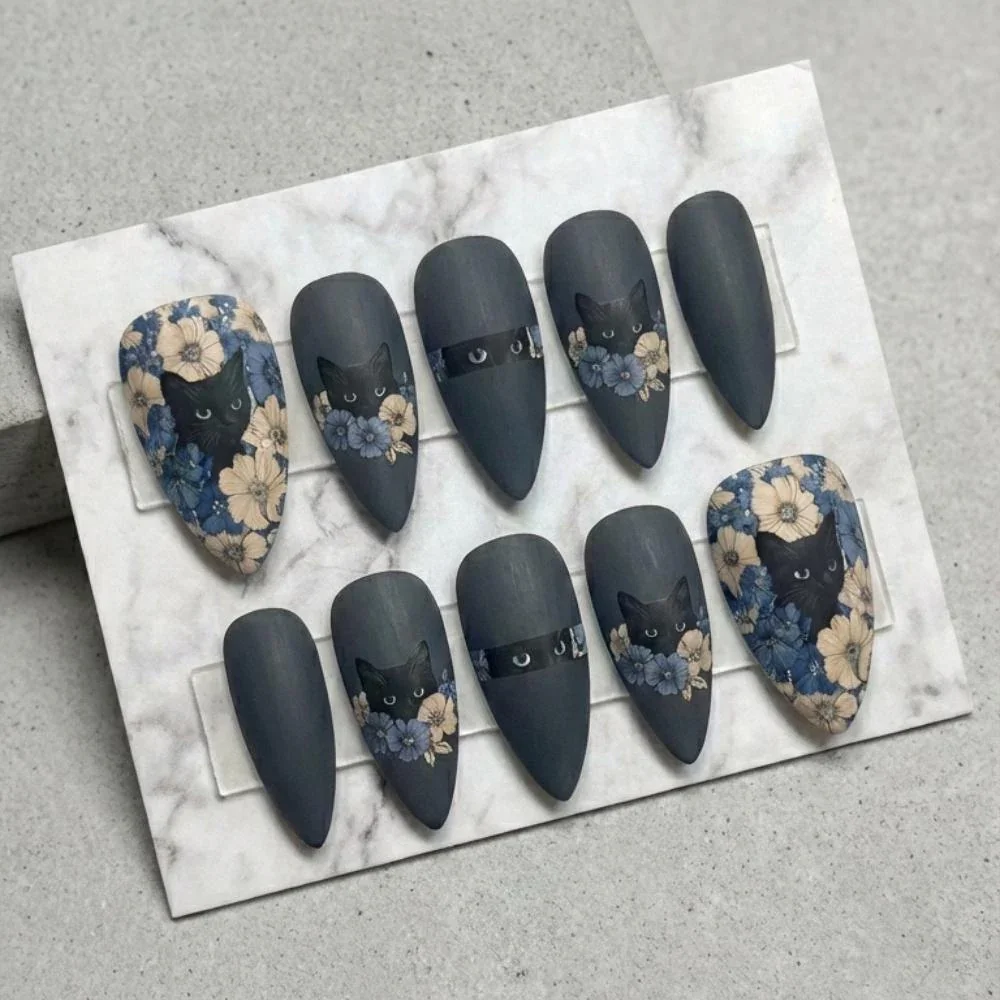 press on nails, custom press on nails, fake nails, Nails Art, stained glass nails, gold press on nails, 3d press on nails, luxury press on nails, handmade press on nails