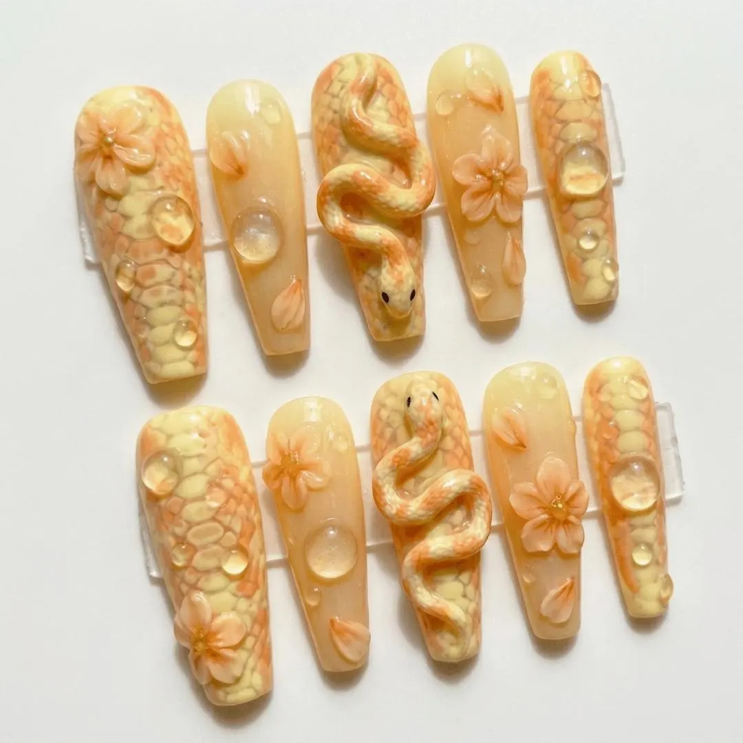 press on nails, custom press on nails, fake nails, Nails Art, stained glass nails, gold press on nails, 3d press on nails, luxury press on nails, handmade press on nails