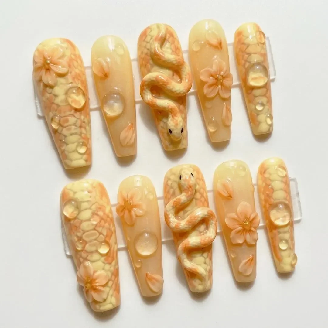 press on nails, custom press on nails, fake nails, Nails Art, stained glass nails, gold press on nails, 3d press on nails, luxury press on nails, handmade press on nails