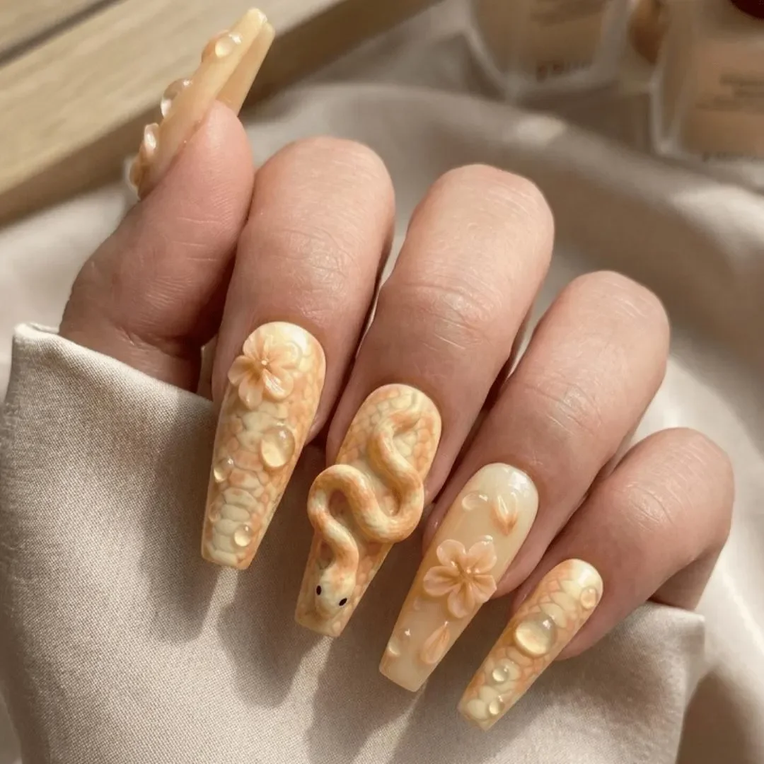 press on nails, custom press on nails, fake nails, Nails Art, stained glass nails, gold press on nails, 3d press on nails, luxury press on nails, handmade press on nails