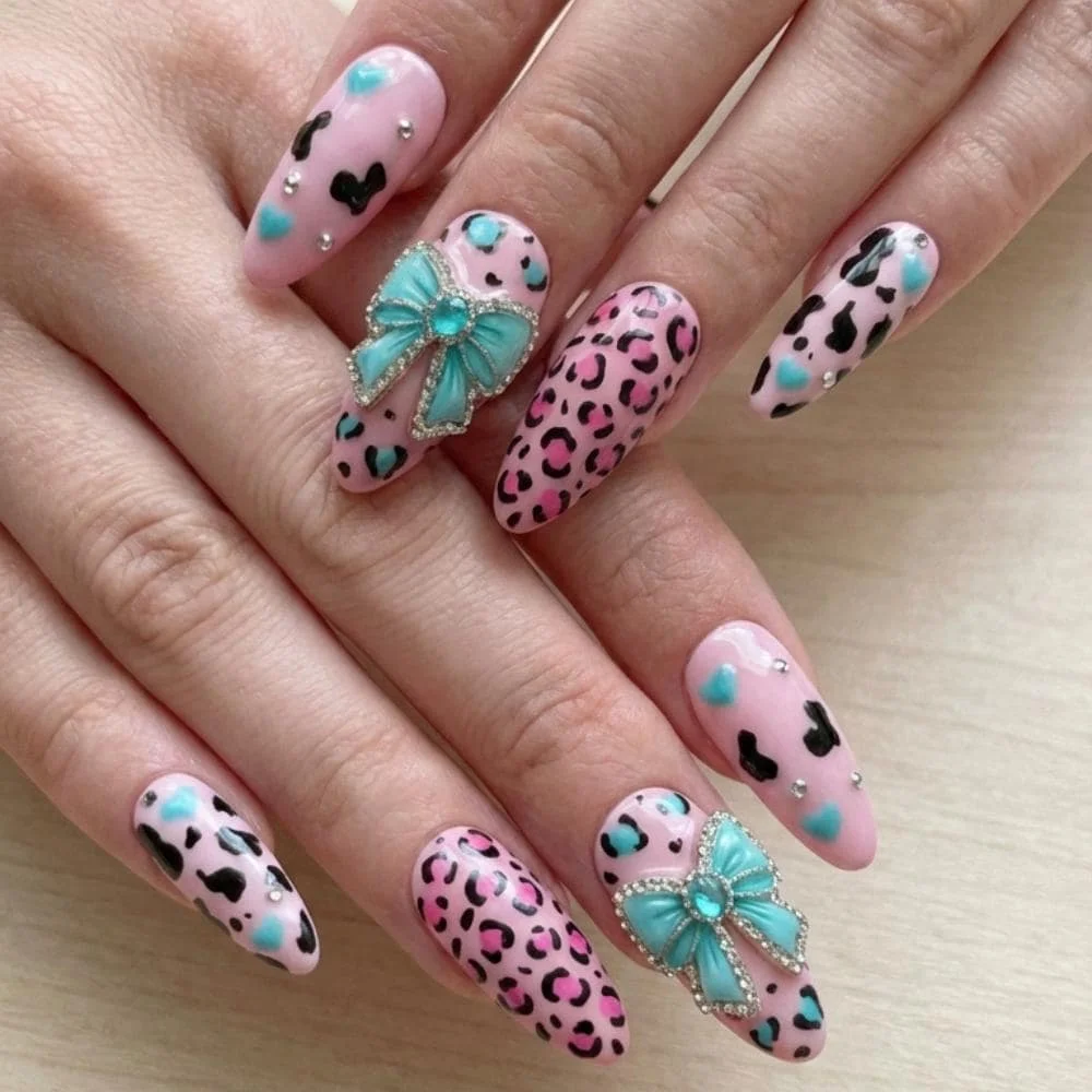 press on nails, custom press on nails, fake nails, Nails Art, stained glass nails, gold press on nails, 3d press on nails, luxury press on nails, handmade press on nails