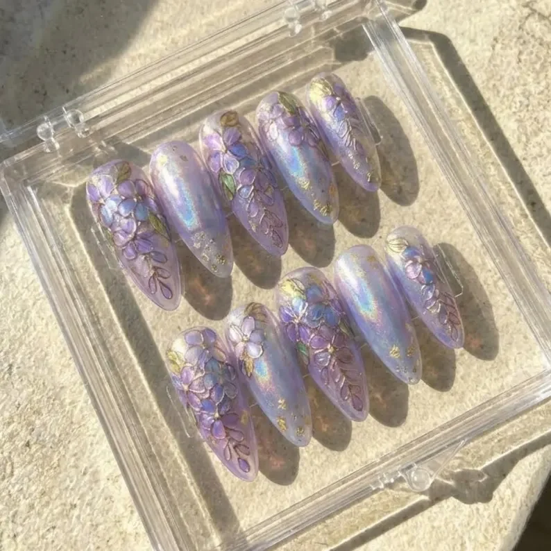 gold flake nails, iridescent cat eye, press on nails, custom press on nails, fake nails, Nails Art, stained glass nails, gold press on nails, 3d press on nails, luxury press on nails, handmade press on nails