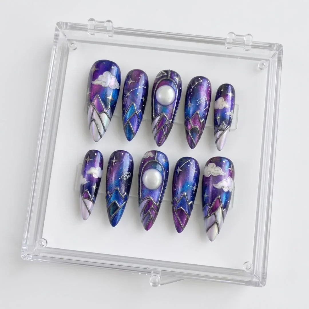 press on nails, custom press on nails, fake nails, Nails Art, stained glass nails, gold press on nails, 3d press on nails, luxury press on nails, handmade press on nails