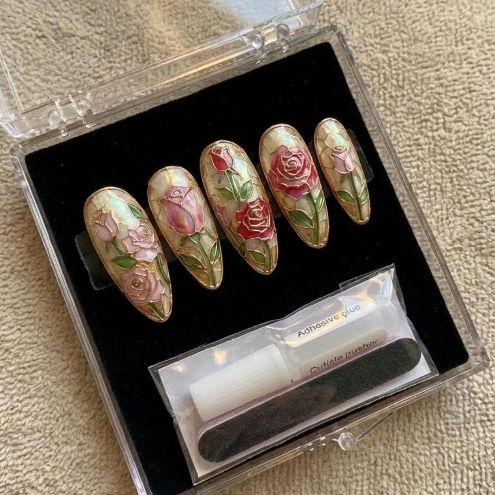 3D gold nails, art nouveau floral, press on nails, custom press on nails, fake nails, Nails Art, stained glass nails, gold press on nails, 3d press on nails, luxury press on nails, handmade press on nails