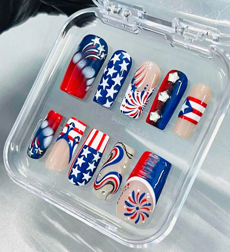 press on nails, custom press on nails, fake nails, Nails Art, stained glass nails, gold press on nails, 3d press on nails, luxury press on nails, handmade press on nails