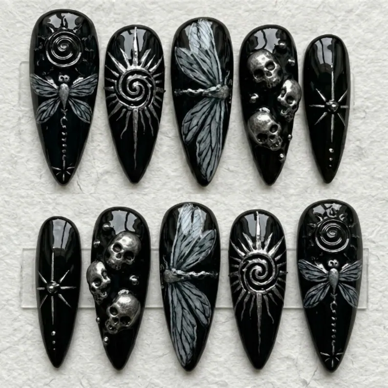 press on nails, custom press on nails, fake nails, Nails Art, stained glass nails, gold press on nails, 3d press on nails, luxury press on nails, handmade press on nails