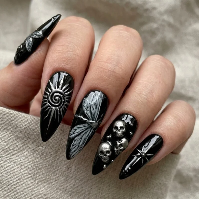 press on nails, custom press on nails, fake nails, Nails Art, stained glass nails, gold press on nails, 3d press on nails, luxury press on nails, handmade press on nails