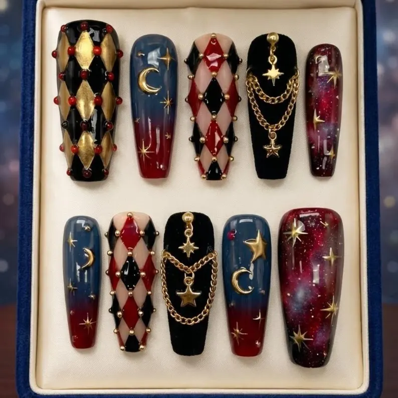 Chain press on nails, Gothic carnival nails, press on nails, custom press on nails, fake nails, Nails Art, stained glass nails, gold press on nails, 3d press on nails, luxury press on nails, handmade press on nails