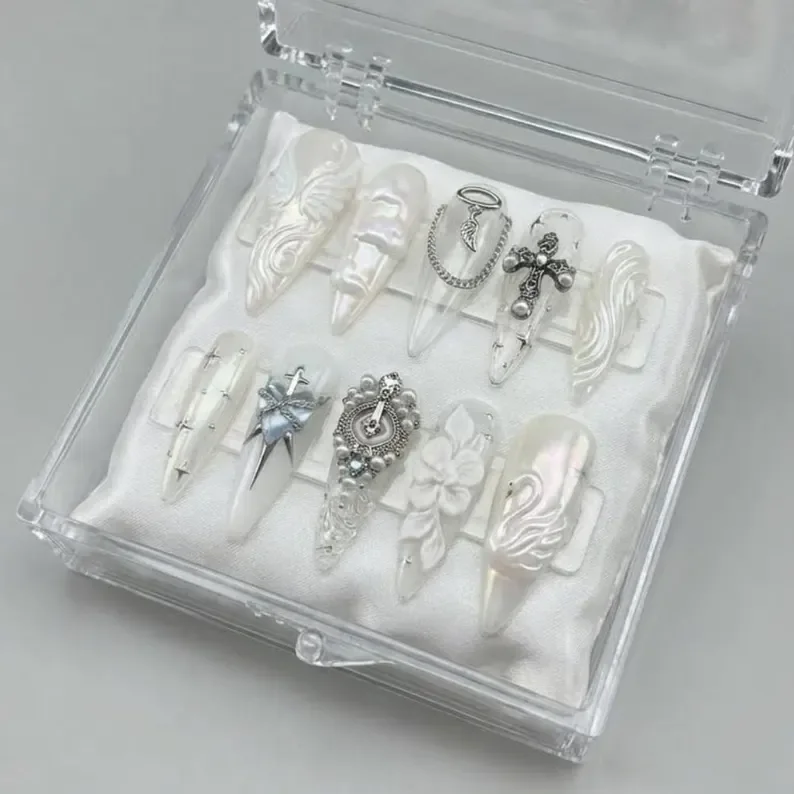 press on nail set, 3D sculpted nails, press on nails, custom press on nails, fake nails, Nails Art, stained glass nails, gold press on nails, 3d press on nails, luxury press on nails, handmade press on nails