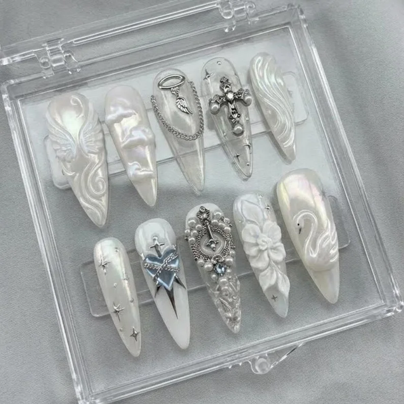 halo accent nails, heavenly realm nails, press on nails, custom press on nails, fake nails, Nails Art, stained glass nails, gold press on nails, 3d press on nails, luxury press on nails, handmade press on nails