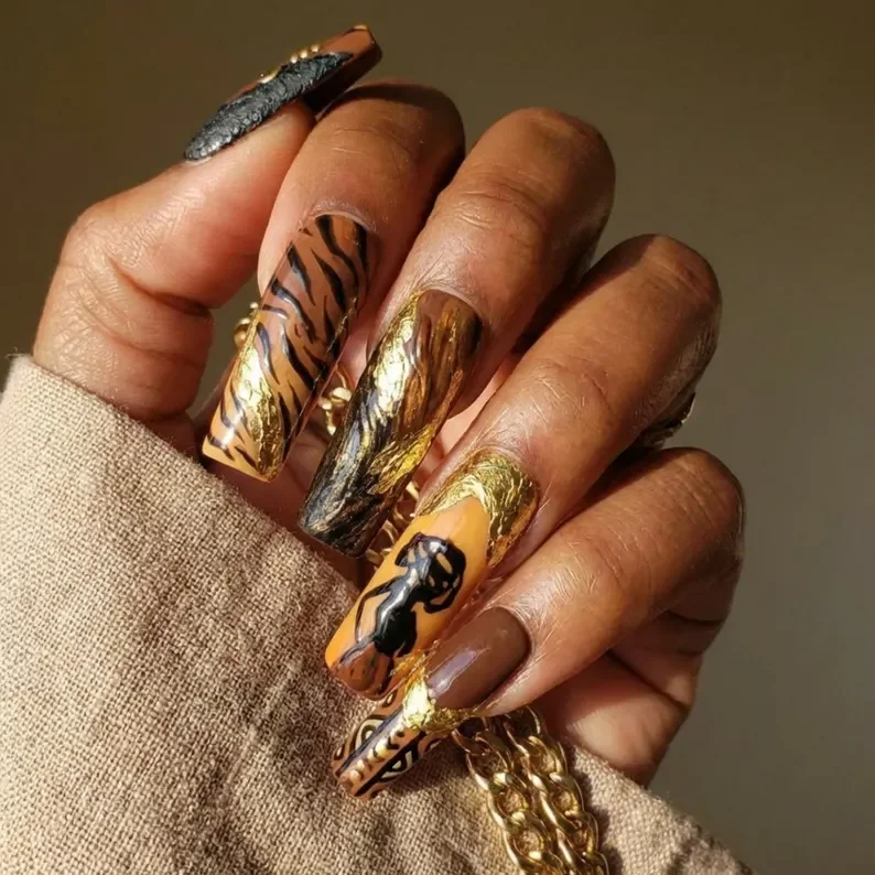 Heritage & Gold, 3D Nail Art, press on nails, custom press on nails, fake nails, Nails Art, stained glass nails, gold press on nails, 3d press on nails, luxury press on nails, handmade press on nails