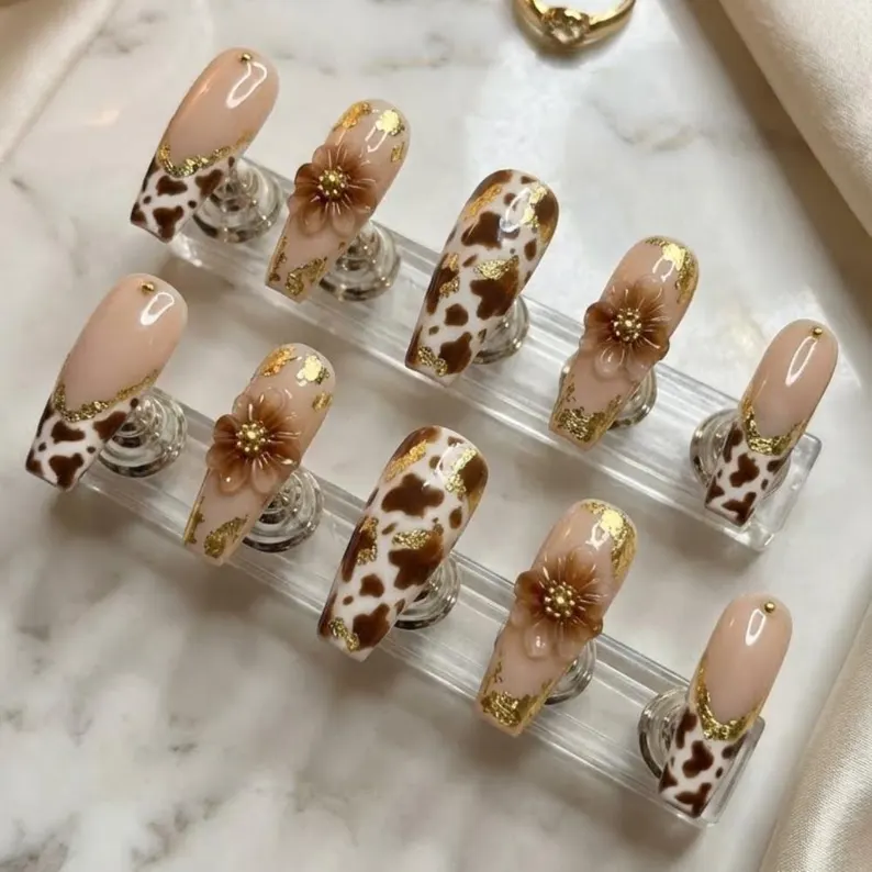 Press-On Nails, 3D Brown Flower, press on nails, custom press on nails, fake nails, Nails Art, stained glass nails, gold press on nails, 3d press on nails, luxury press on nails, handmade press on nails