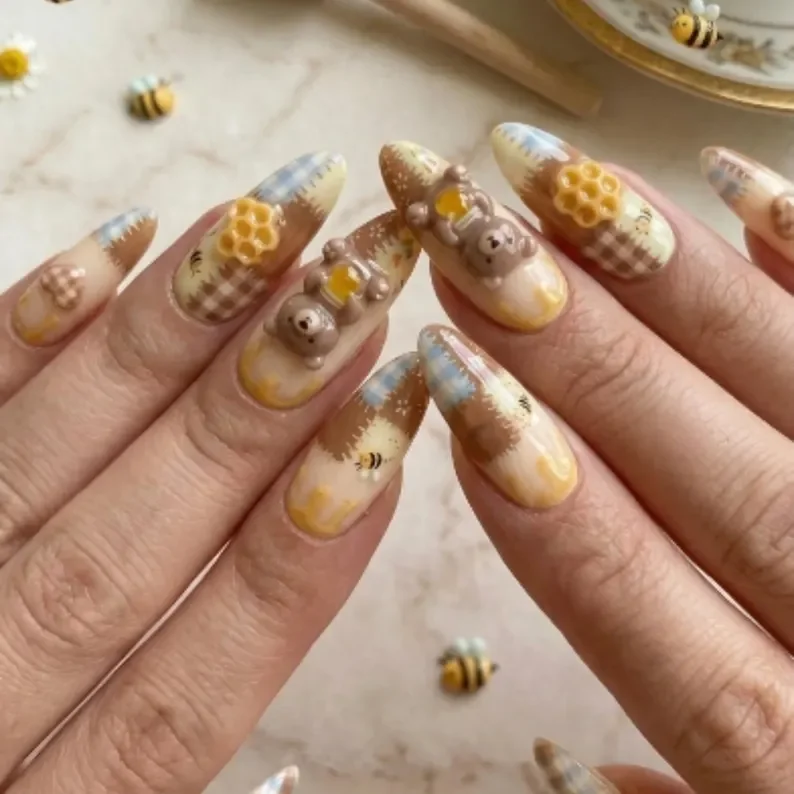 honeycomb design, artisan nail set, press on nails, custom press on nails, fake nails, Nails Art, stained glass nails, gold press on nails, 3d press on nails, luxury press on nails, handmade press on nails