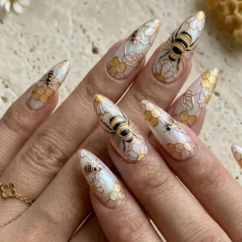 press on nails, custom press on nails, fake nails, Nails Art, stained glass nails, gold press on nails, 3d press on nails, luxury press on nails, handmade press on nails