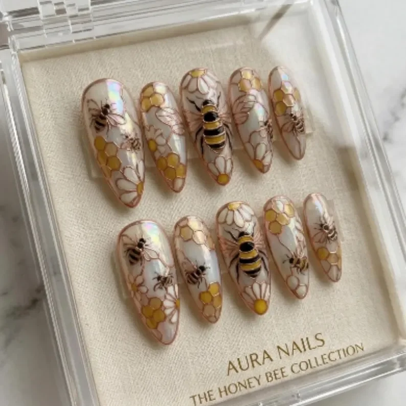 press on nails, custom press on nails, fake nails, Nails Art, stained glass nails, gold press on nails, 3d press on nails, luxury press on nails, handmade press on nails