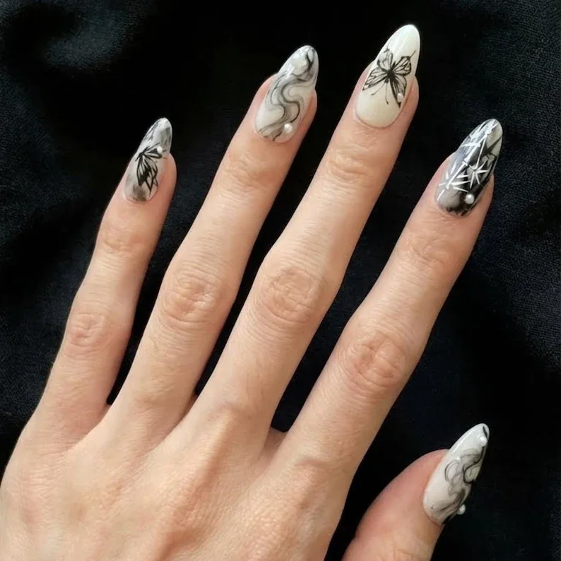 smoke art nails, traditional nail design, press on nails, custom press on nails, fake nails, Nails Art, stained glass nails, gold press on nails, 3d press on nails, luxury press on nails, handmade press on nails