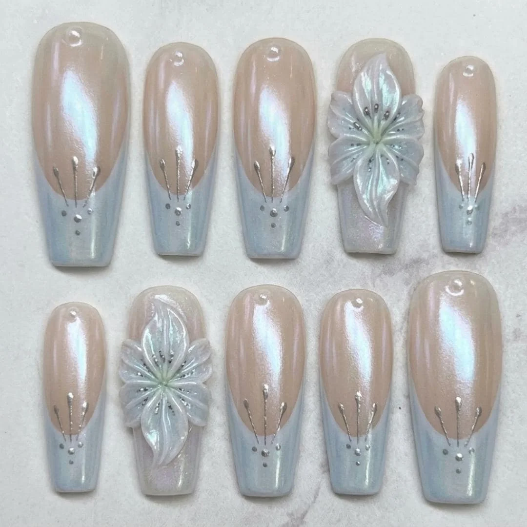 press on nails, custom press on nails, fake nails, Nails Art, stained glass nails, gold press on nails, 3d press on nails, luxury press on nails, handmade press on nails