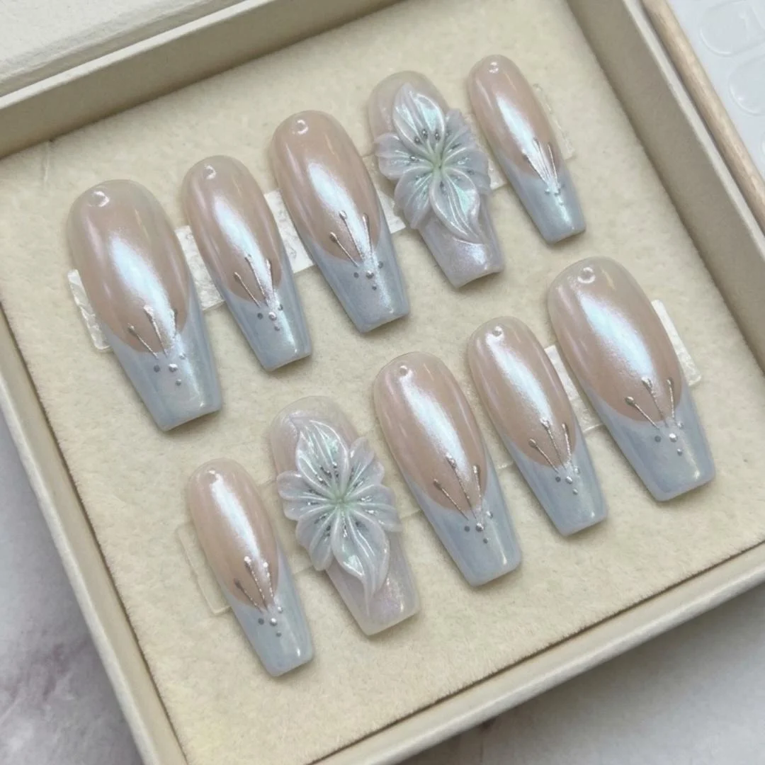 press on nails, custom press on nails, fake nails, Nails Art, stained glass nails, gold press on nails, 3d press on nails, luxury press on nails, handmade press on nails