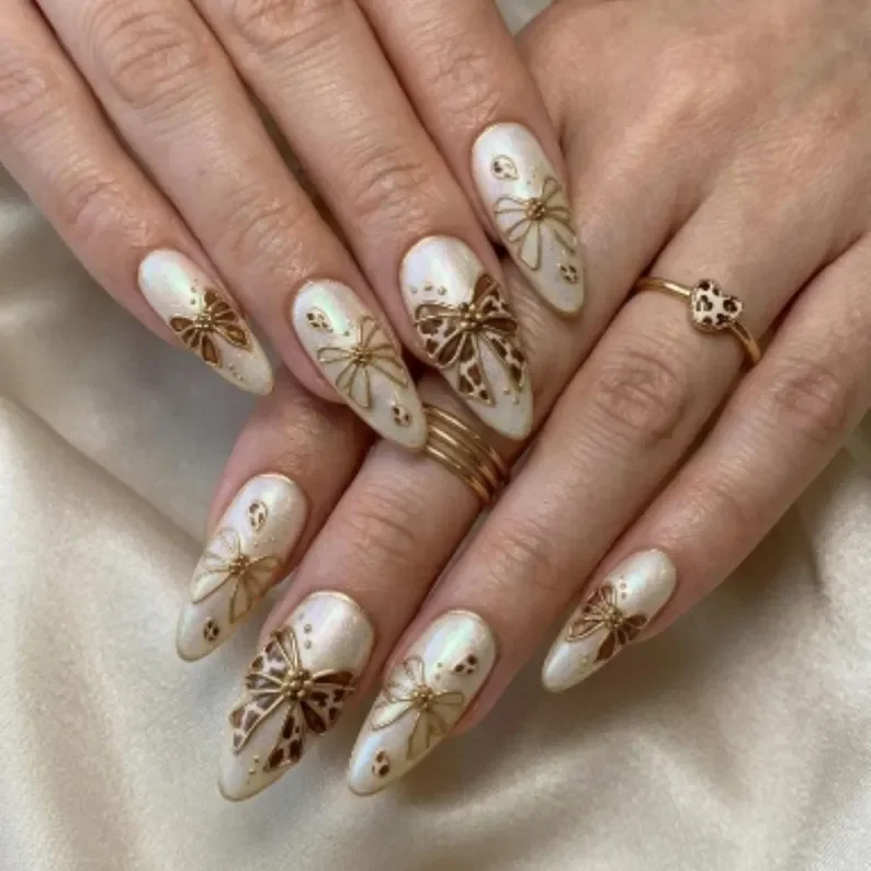 press on nails, custom press on nails, fake nails, Nails Art, stained glass nails, gold press on nails, 3d press on nails, luxury press on nails, handmade press on nails