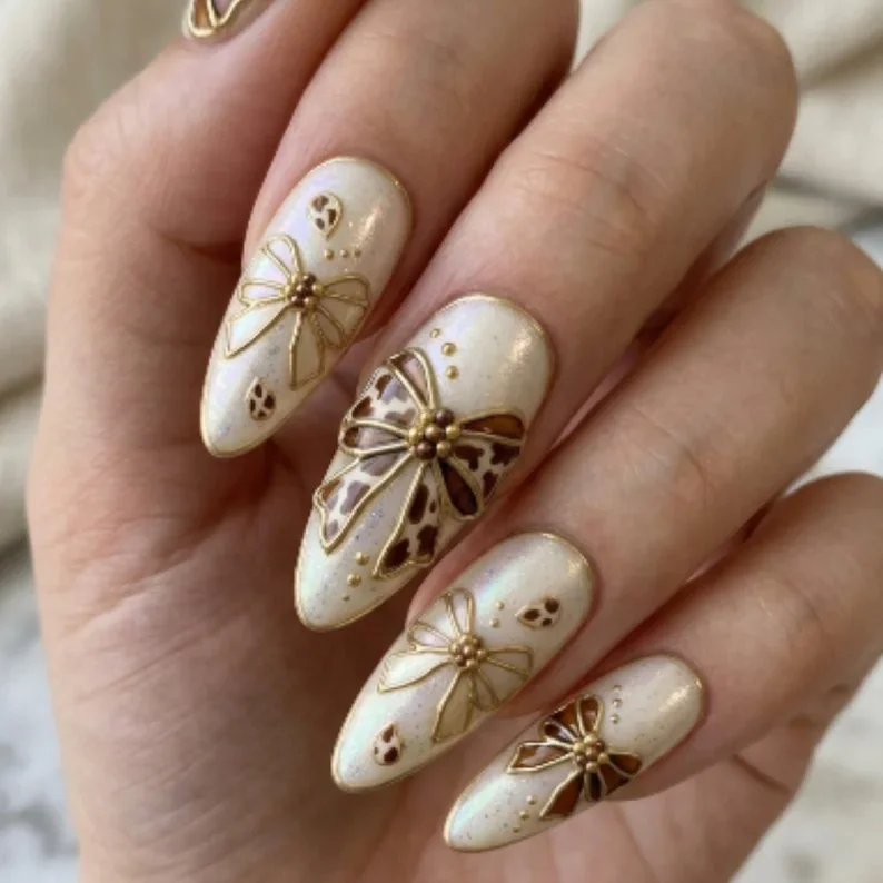 press on nails, custom press on nails, fake nails, Nails Art, stained glass nails, gold press on nails, 3d press on nails, luxury press on nails, handmade press on nails