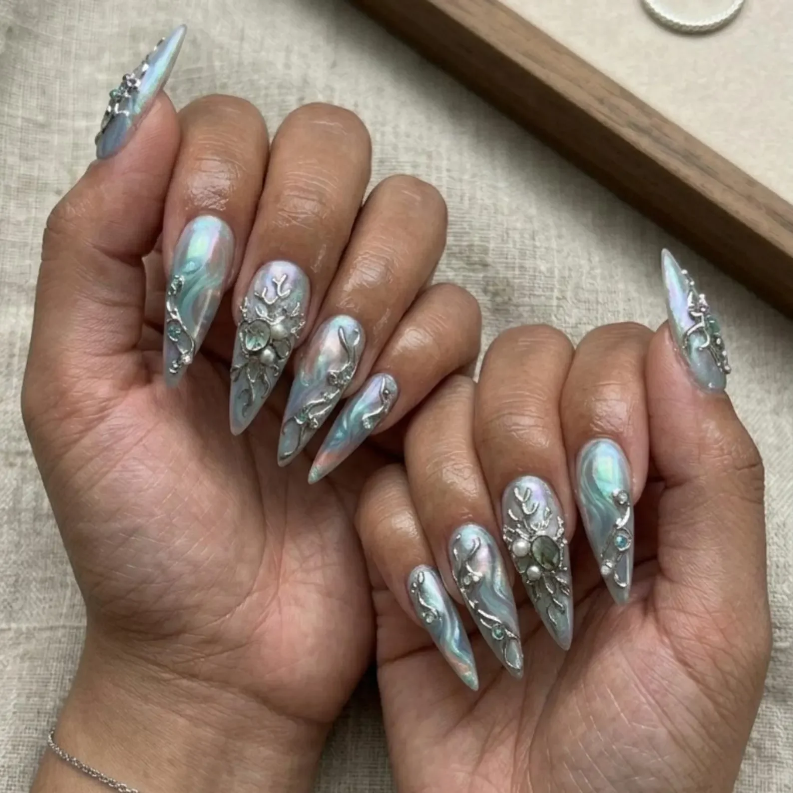 ocean siren nails, pearl art design, press on nails, custom press on nails, fake nails, Nails Art, stained glass nails, gold press on nails, 3d press on nails, luxury press on nails, handmade press on nails