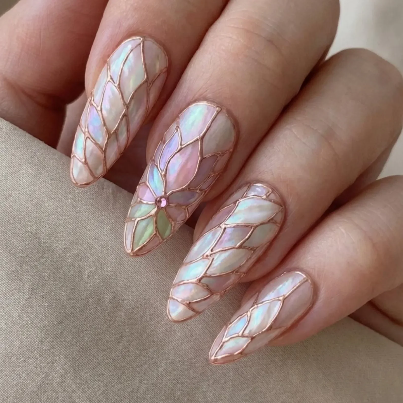 coquette false nails, iridescent false nails, press on nails, custom press on nails, fake nails, Nails Art, stained glass nails, gold press on nails, 3d press on nails, luxury press on nails, handmade press on nails