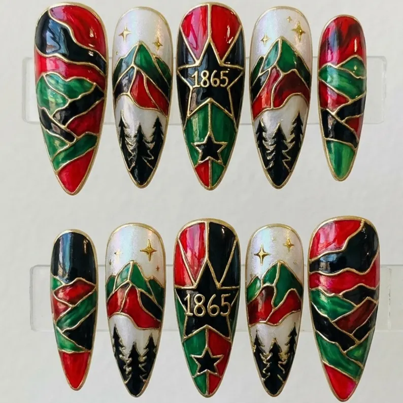 press on nails, custom press on nails, fake nails, Nails Art, stained glass nails, gold press on nails, 3d press on nails, luxury press on nails, handmade press on nails