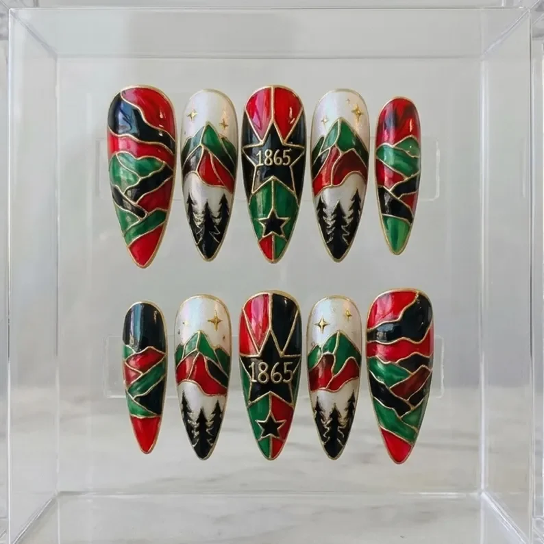 press on nails, custom press on nails, fake nails, Nails Art, stained glass nails, gold press on nails, 3d press on nails, luxury press on nails, handmade press on nails