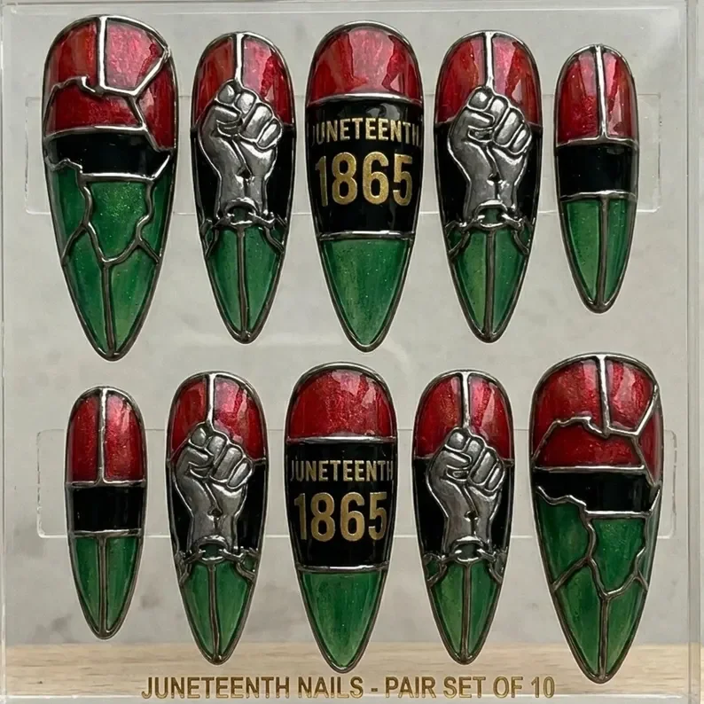 press on nails, custom press on nails, fake nails, Nails Art, stained glass nails, gold press on nails, 3d press on nails, luxury press on nails, handmade press on nails