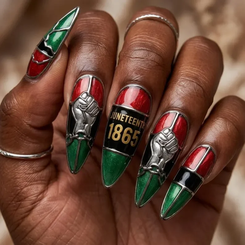 press on nails, custom press on nails, fake nails, Nails Art, stained glass nails, gold press on nails, 3d press on nails, luxury press on nails, handmade press on nails