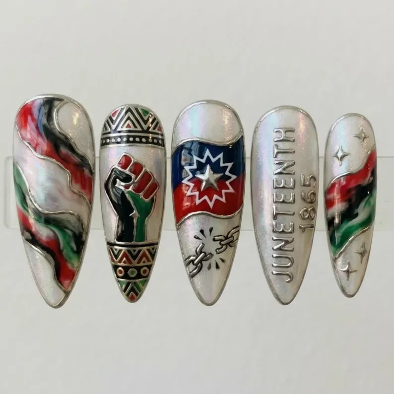 press on nails, custom press on nails, fake nails, Nails Art, stained glass nails, gold press on nails, 3d press on nails, luxury press on nails, handmade press on nails