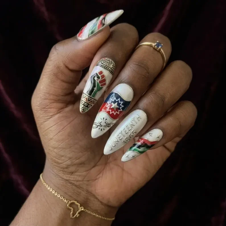 press on nails, custom press on nails, fake nails, Nails Art, stained glass nails, gold press on nails, 3d press on nails, luxury press on nails, handmade press on nails