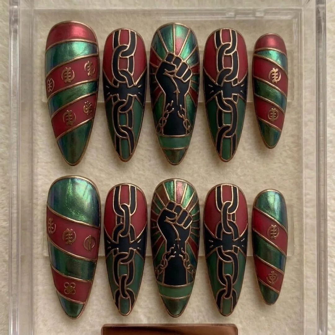 press on nails, custom press on nails, fake nails, Nails Art, stained glass nails, gold press on nails, 3d press on nails, luxury press on nails, handmade press on nails
