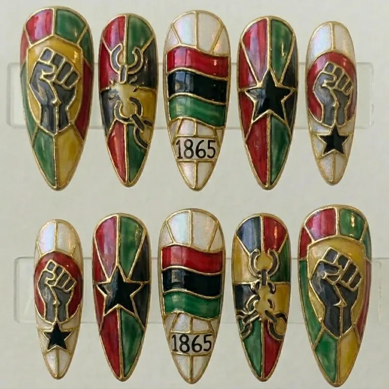 press on nails, custom press on nails, fake nails, Nails Art, stained glass nails, gold press on nails, 3d press on nails, luxury press on nails, handmade press on nails