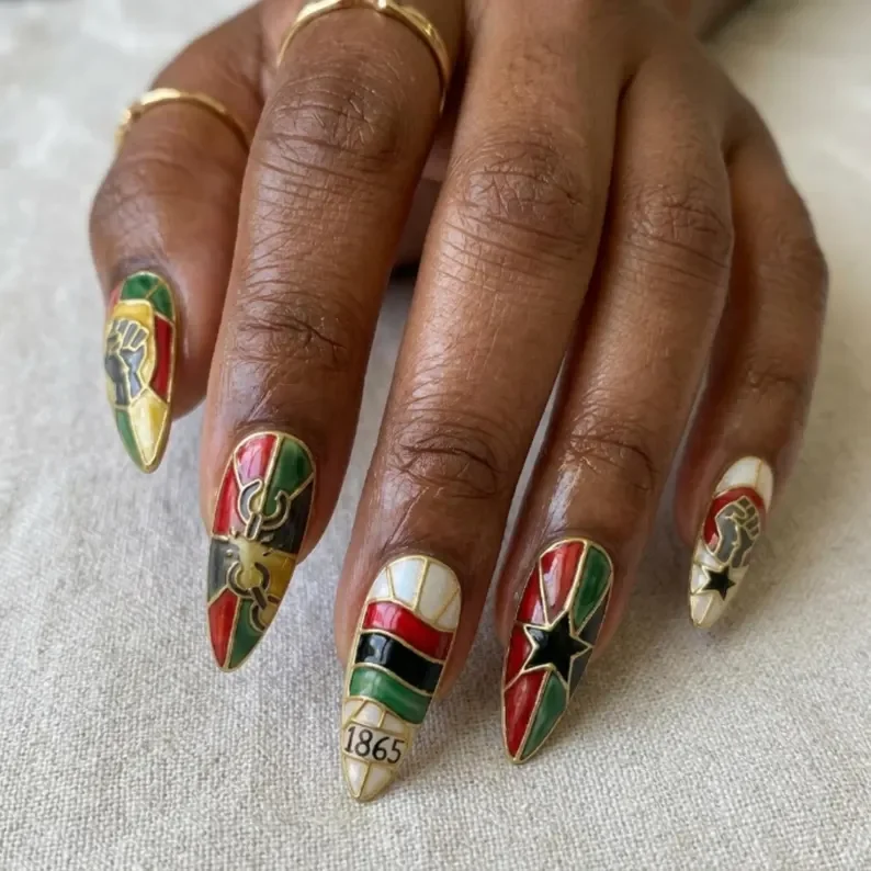 press on nails, custom press on nails, fake nails, Nails Art, stained glass nails, gold press on nails, 3d press on nails, luxury press on nails, handmade press on nails