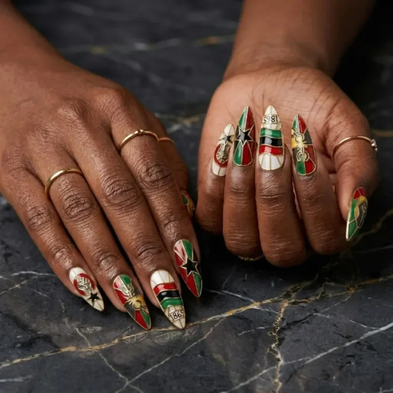 press on nails, custom press on nails, fake nails, Nails Art, stained glass nails, gold press on nails, 3d press on nails, luxury press on nails, handmade press on nails