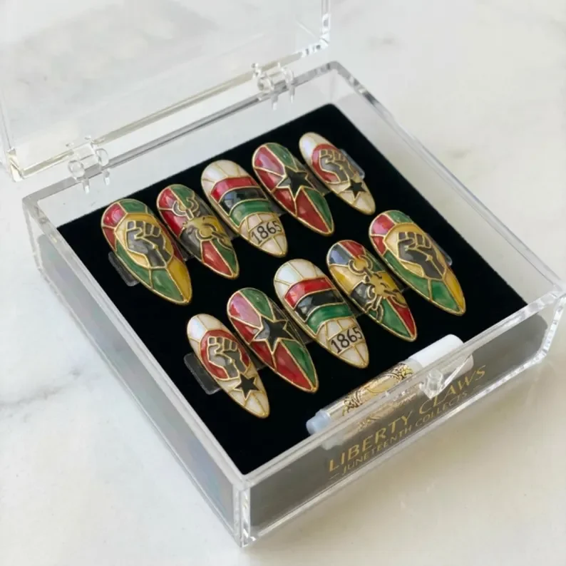 press on nails, custom press on nails, fake nails, Nails Art, stained glass nails, gold press on nails, 3d press on nails, luxury press on nails, handmade press on nails