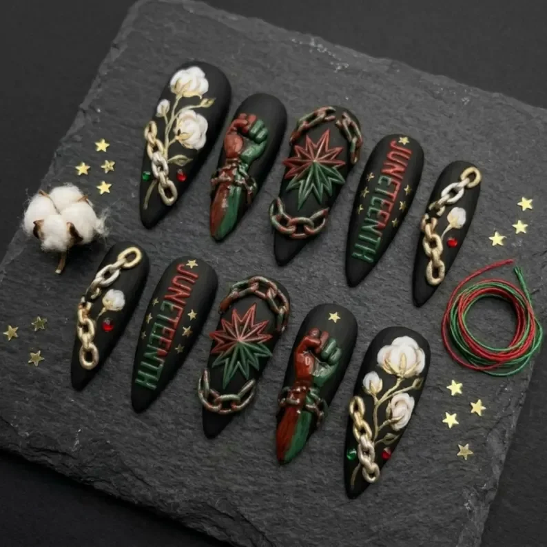 press on nails, custom press on nails, fake nails, Nails Art, stained glass nails, gold press on nails, 3d press on nails, luxury press on nails, handmade press on nails