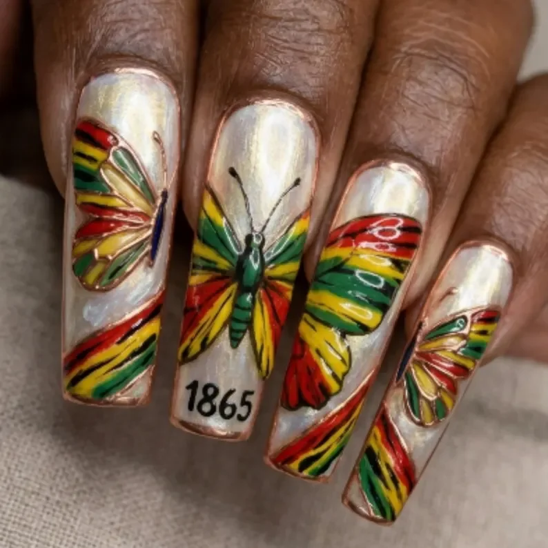 Pan-African nails, Press on nails, press on nails, custom press on nails, fake nails, Nails Art, stained glass nails, gold press on nails, 3d press on nails, luxury press on nails, handmade press on nails
