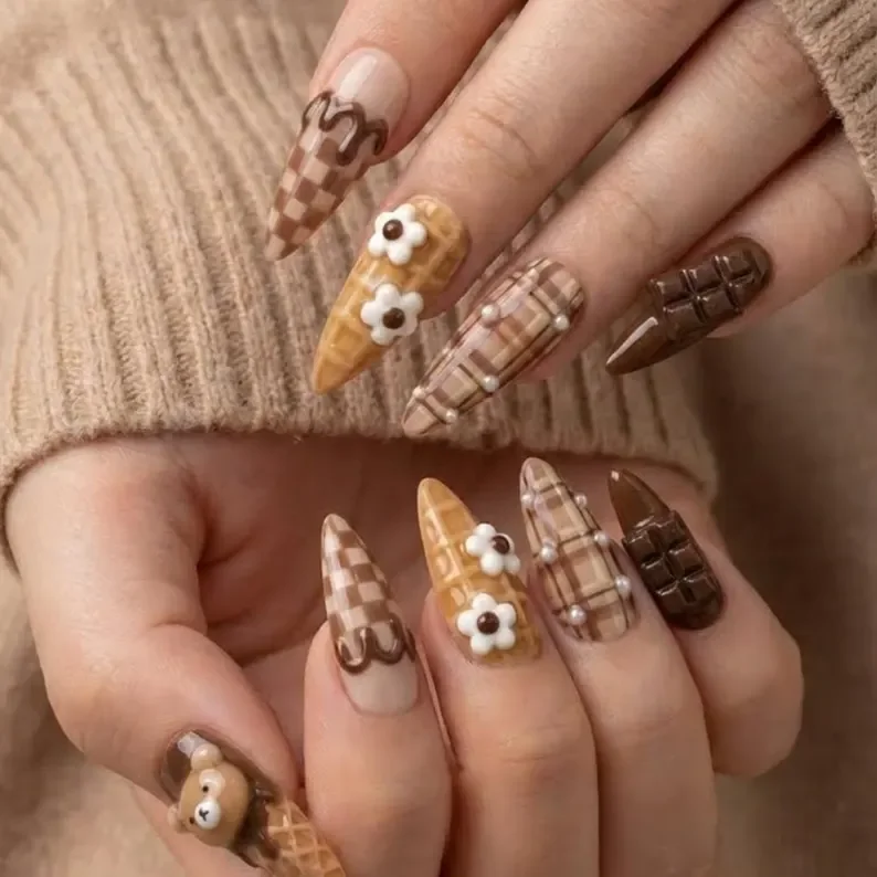 press on nails, custom press on nails, fake nails, Nails Art, stained glass nails, gold press on nails, 3d press on nails, luxury press on nails, handmade press on nails