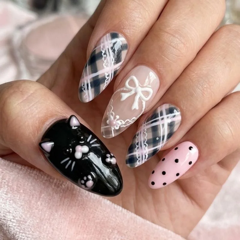 kawaii press on nails, black cat nails, press on nails, custom press on nails, fake nails, Nails Art, stained glass nails, gold press on nails, 3d press on nails, luxury press on nails, handmade press on nails