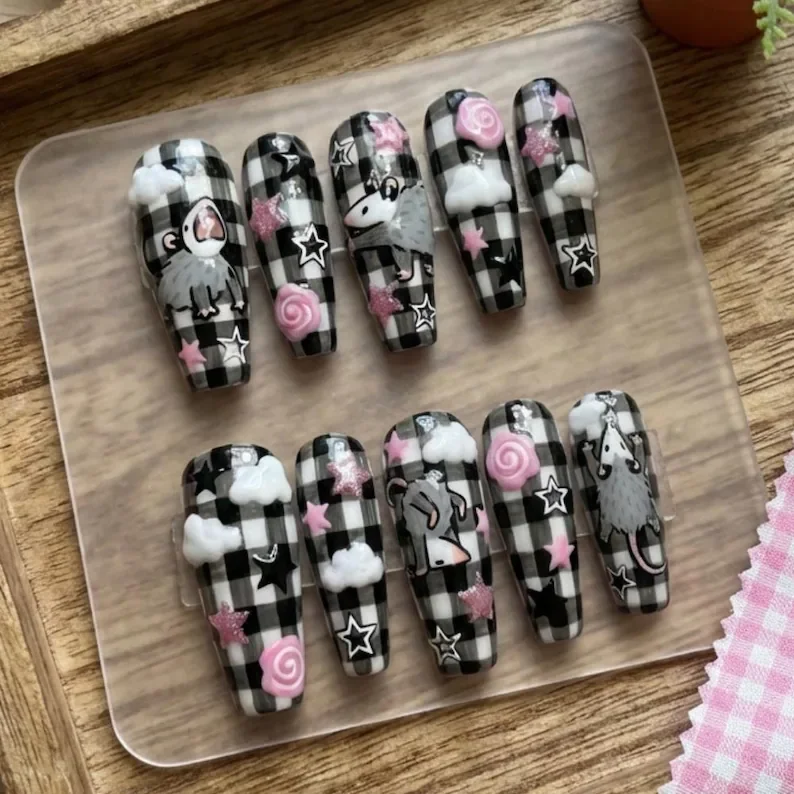 press on nails, custom press on nails, fake nails, Nails Art, stained glass nails, gold press on nails, 3d press on nails, luxury press on nails, handmade press on nails