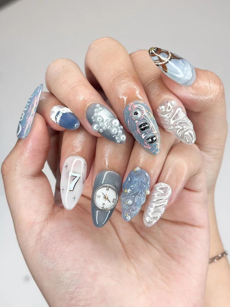 press on nails, custom press on nails, fake nails, Nails Art, stained glass nails, gold press on nails, 3d press on nails, luxury press on nails, handmade press on nails